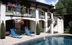 St Moritz Lodge And Condominiums